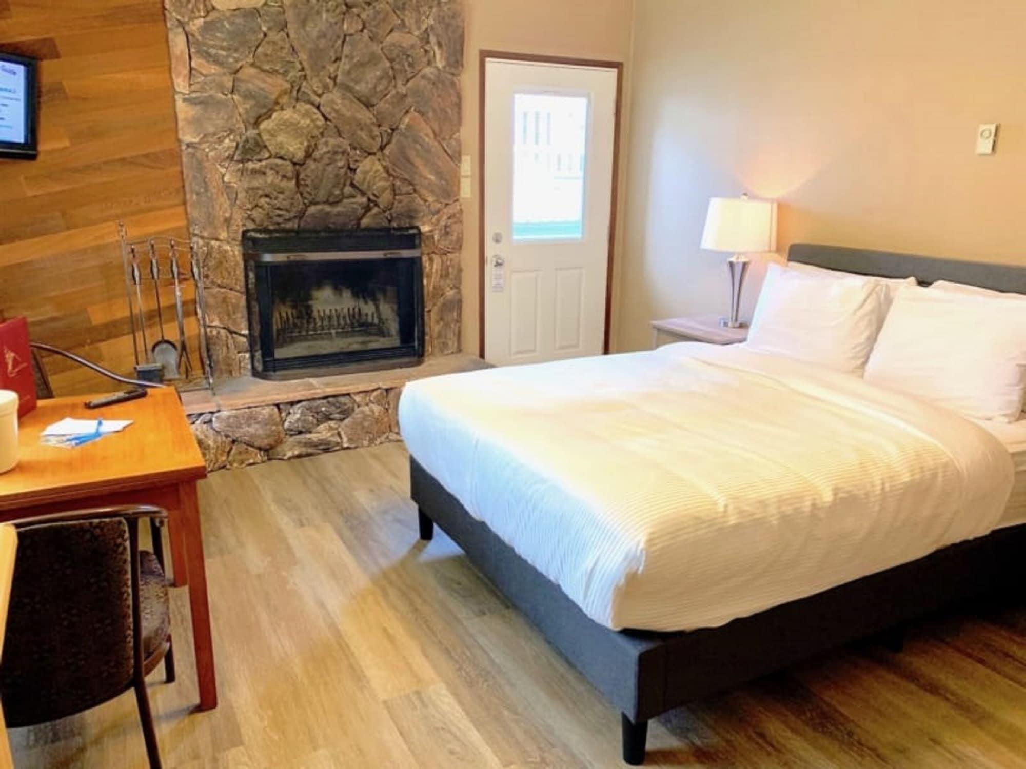 Sunwapta Falls Rocky Mountain Lodge 재스퍼 외부 사진