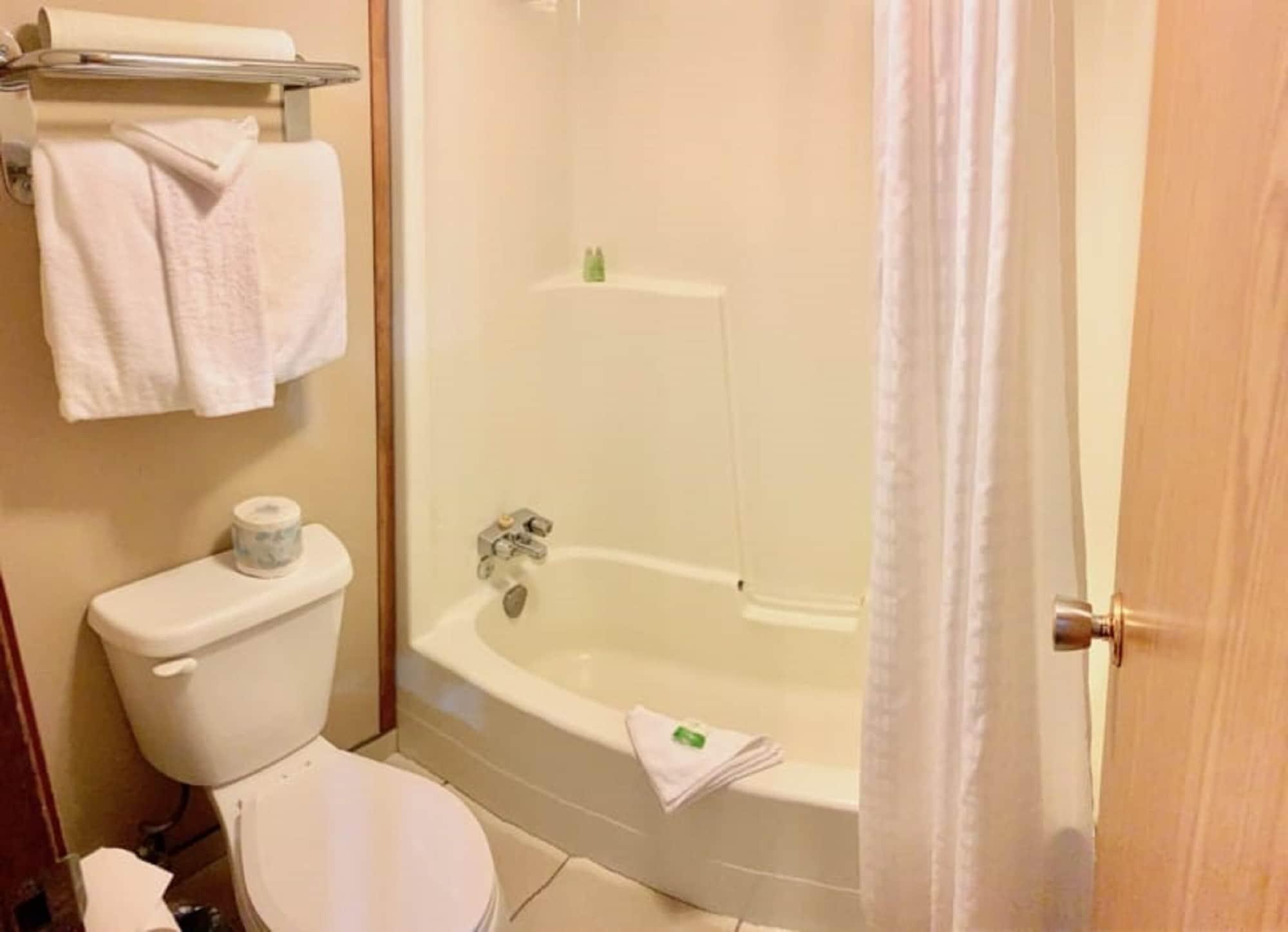 Sunwapta Falls Rocky Mountain Lodge 재스퍼 외부 사진